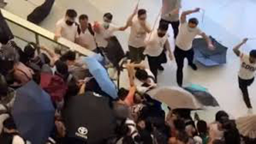 Hong Kong: Government uses Triad gangs to attack ...