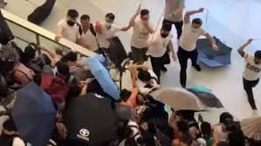 Hong Kong: Government uses Triad gangs to attack demonstrators