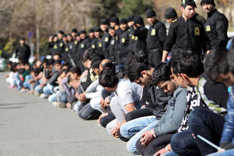 Repression in Iran: three sentenced to death